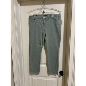 NWT GAP Sage green Mid Rise Super Skinny Jeans Size 16/33 NWT